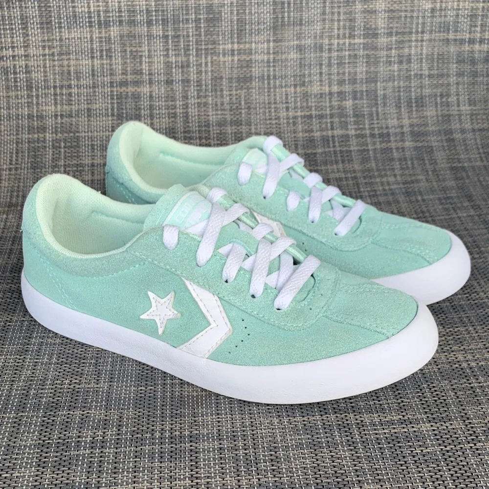 Converse Breakpoint Ox Low Suede Sneakers in light green unisex lil kids Size 13